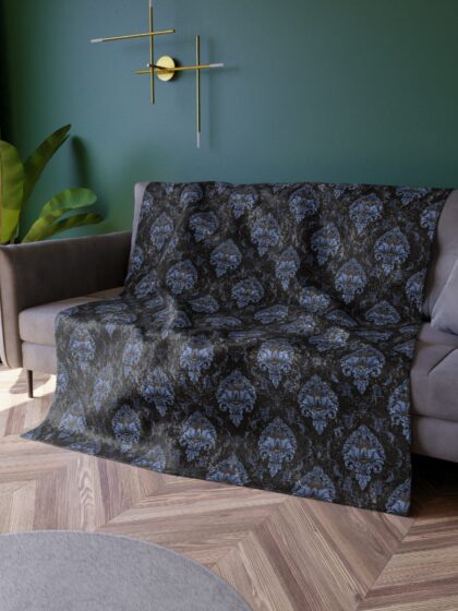 Midnight Blue Luxury Crushed Velvet Blanket